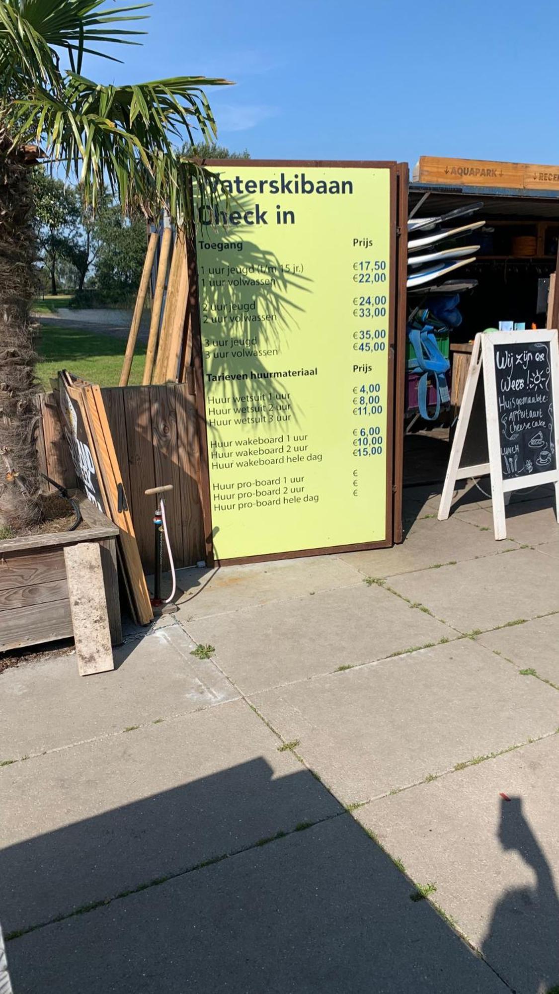 'T Paviljoenhus Bij Sneekermeer Offingawier 外观 照片